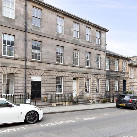 Altido Glamorous 2-Bed Flat Near Edinburgh Castle מראה חיצוני תמונה