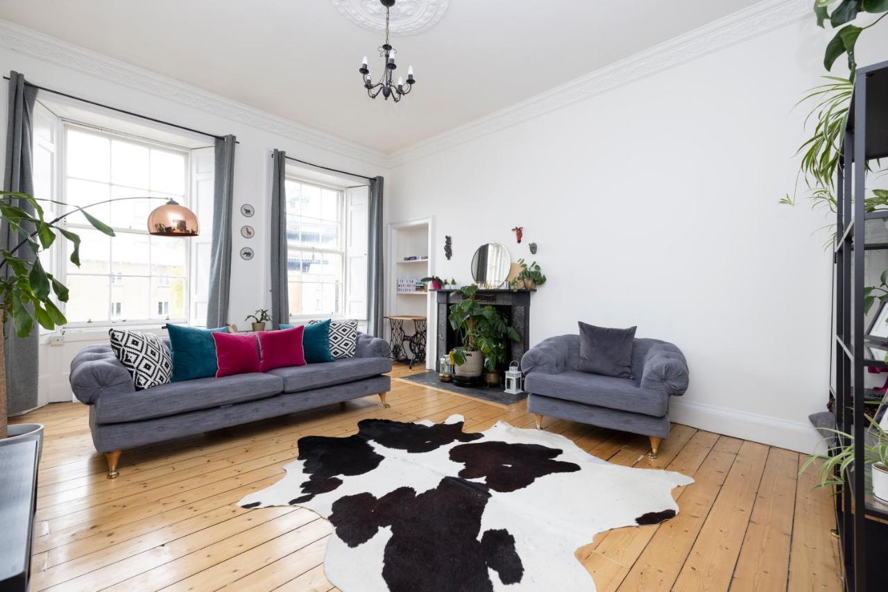 Altido Glamorous 2-Bed Flat Near Edinburgh Castle מראה חיצוני תמונה