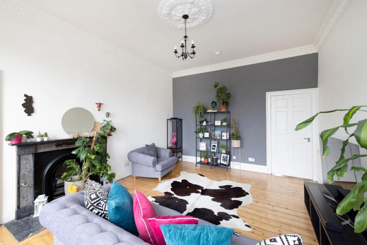 Altido Glamorous 2-Bed Flat Near Edinburgh Castle מראה חיצוני תמונה