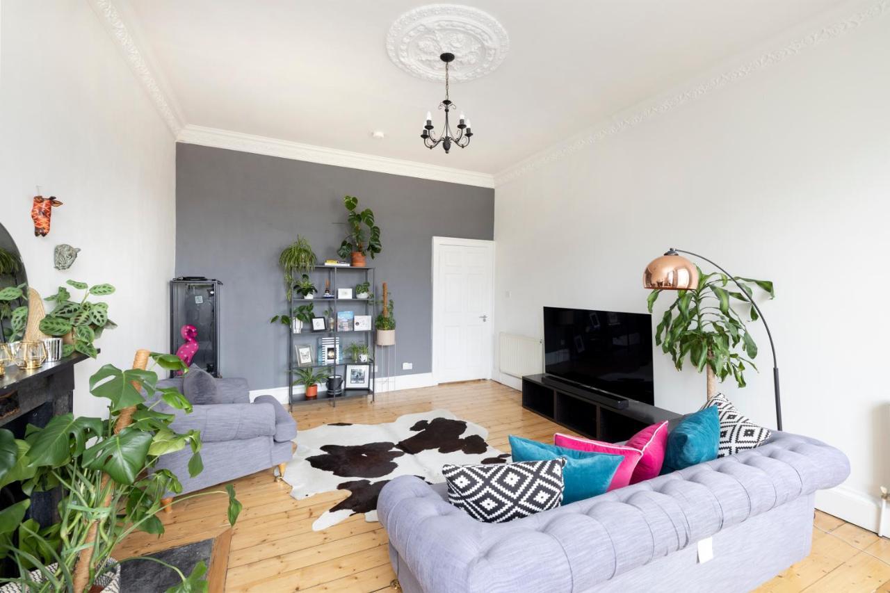 Altido Glamorous 2-Bed Flat Near Edinburgh Castle מראה חיצוני תמונה